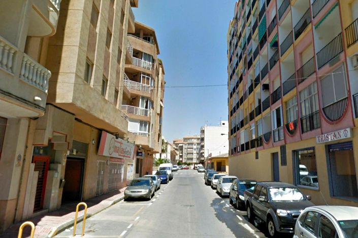 Image No.16-2 Bed House for sale