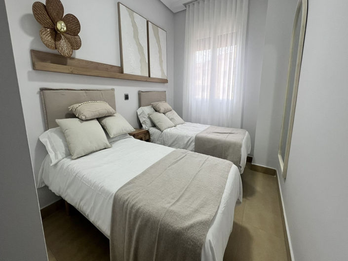 Image No.15-2 Bed Apartment for sale