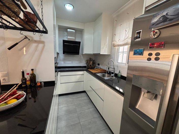 Image No.17-3 Bed Apartment for sale