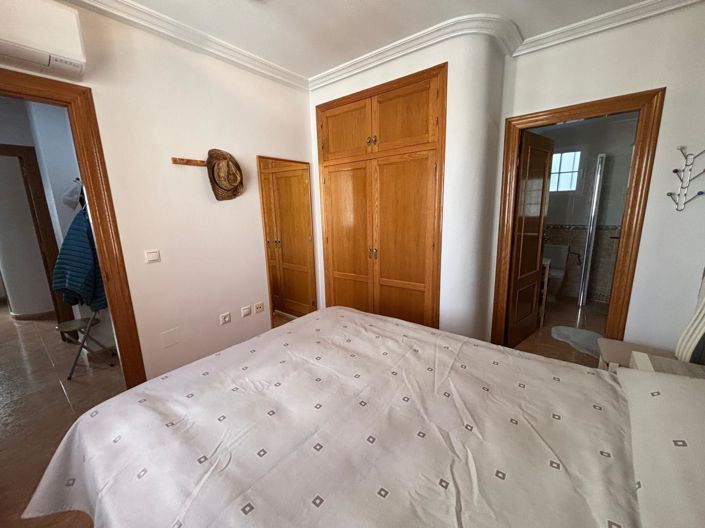 Image No.22-3 Bed Apartment for sale