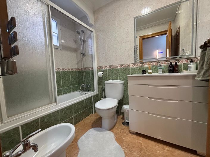 Image No.39-3 Bed Apartment for sale