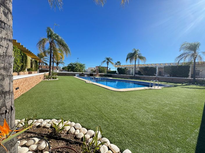 Image No.30-2 Bed Townhouse for sale