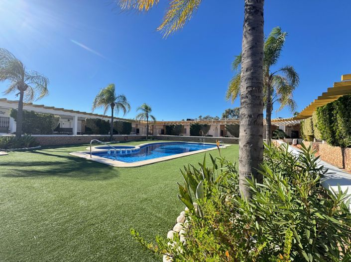 Image No.32-2 Bed Townhouse for sale