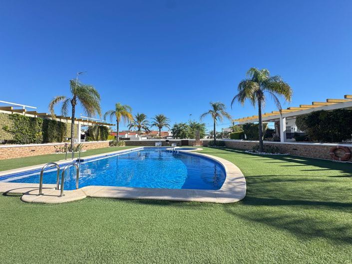 Image No.4-2 Bed Townhouse for sale