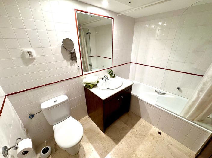 Image No.35-2 Bed Apartment for sale