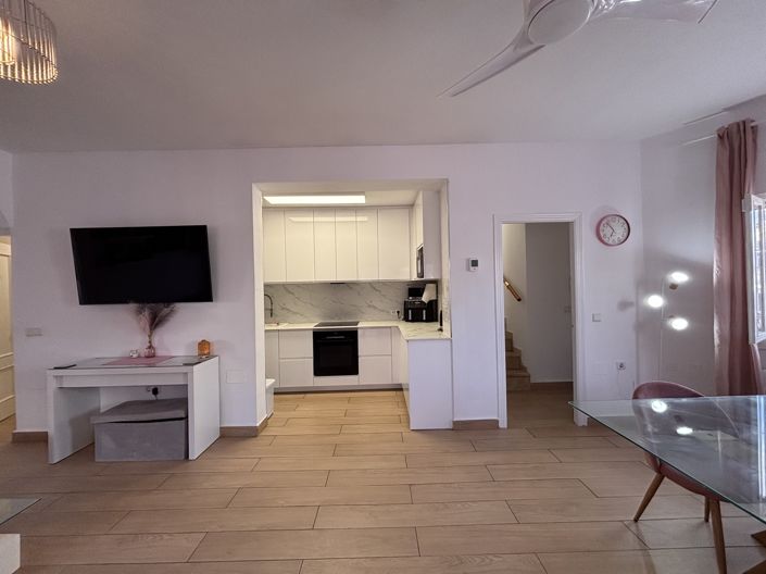 Image No.9-5 Bed Villa for sale