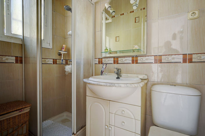 Image No.12-3 Bed Villa for sale