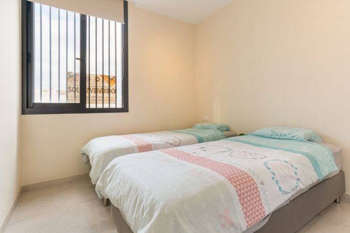 Image No.21-3 Bed Property for sale