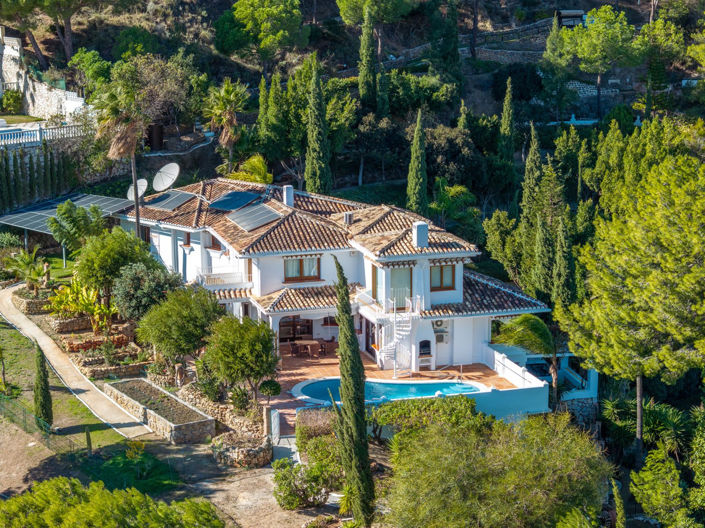 Image No.40-5 Bed House for sale