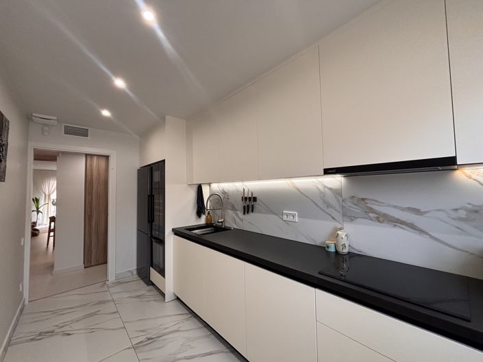 Image No.21-2 Bed Apartment for sale