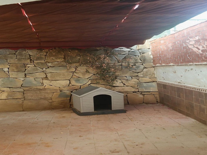 Image No.10-3 Bed House for sale