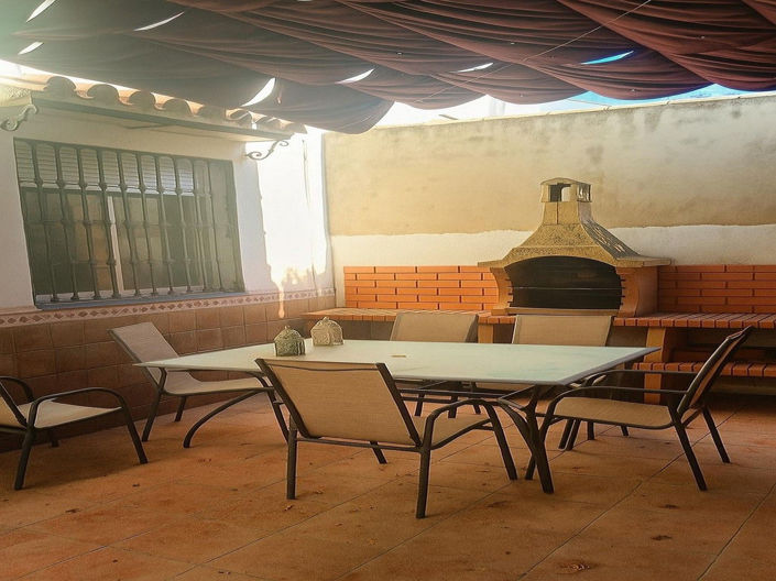 Image No.8-3 Bed House for sale