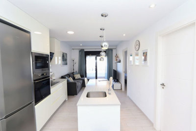 8-e64a9055bba3e77ac8aca3b893cdf826