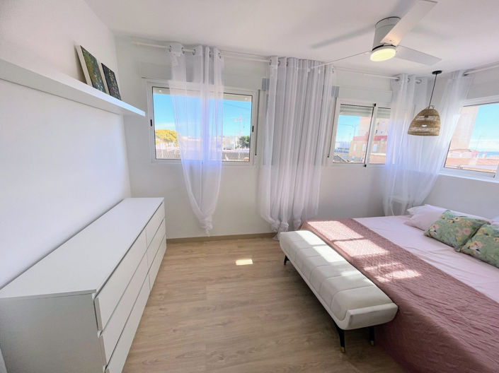 Image No.25-3 Bed Apartment for sale