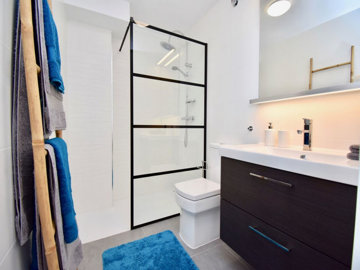 10-bb915d1cb19341576dcdc994b81ab9c5