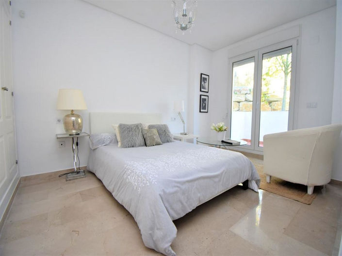 Image No.9-3 Bed Apartment for sale