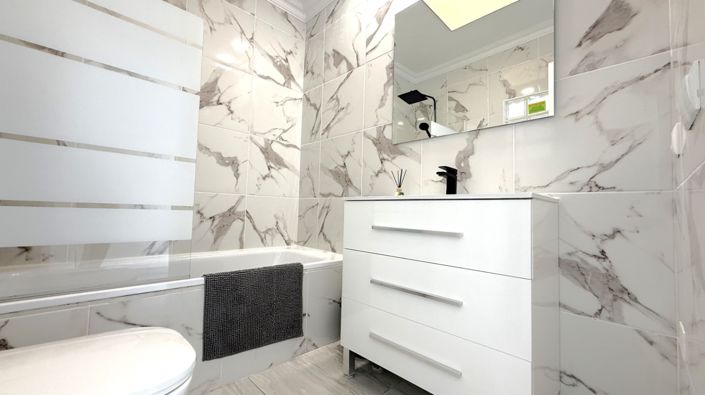 Image No.27-2 Bed House for sale