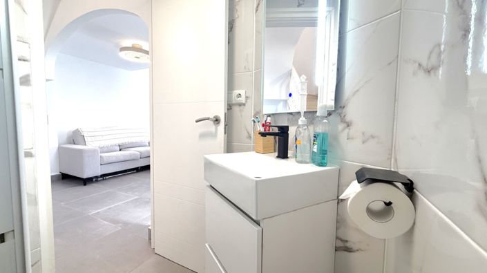 Image No.28-2 Bed House for sale