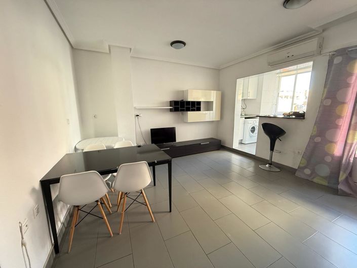 Image No.2-Appartement de 1 chambre à vendre à Torrevieja