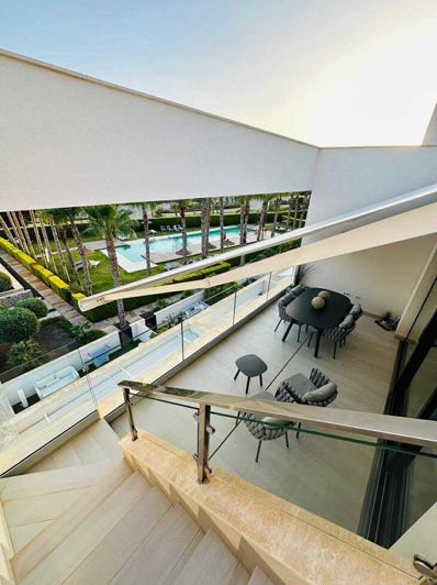 Image No.11-2 Bed Property for sale