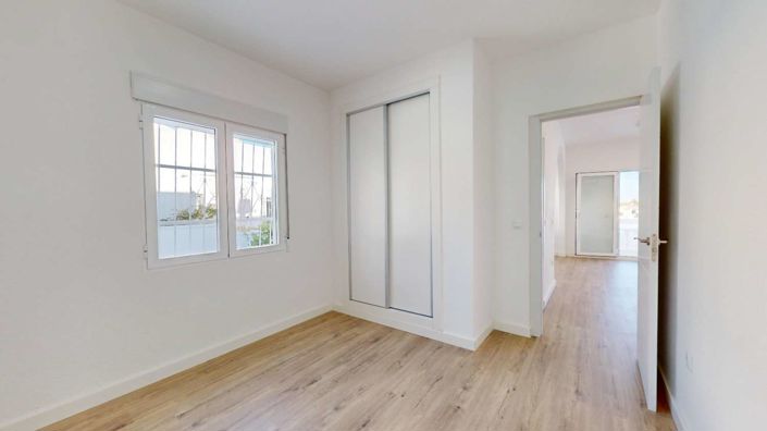 Image No.19-2 Bed Bungalow for sale