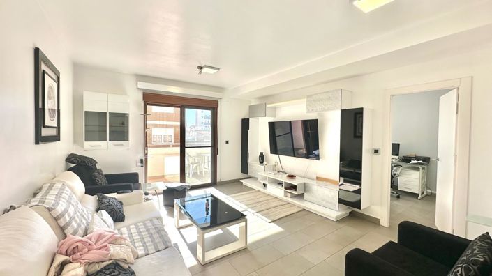 Image No.1-3 Bed Apartment for sale