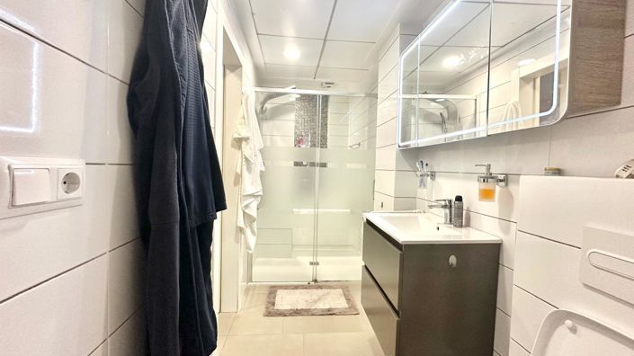 Image No.20-3 Bed Apartment for sale