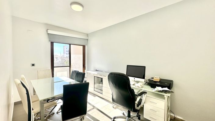 Image No.36-3 Bed Apartment for sale