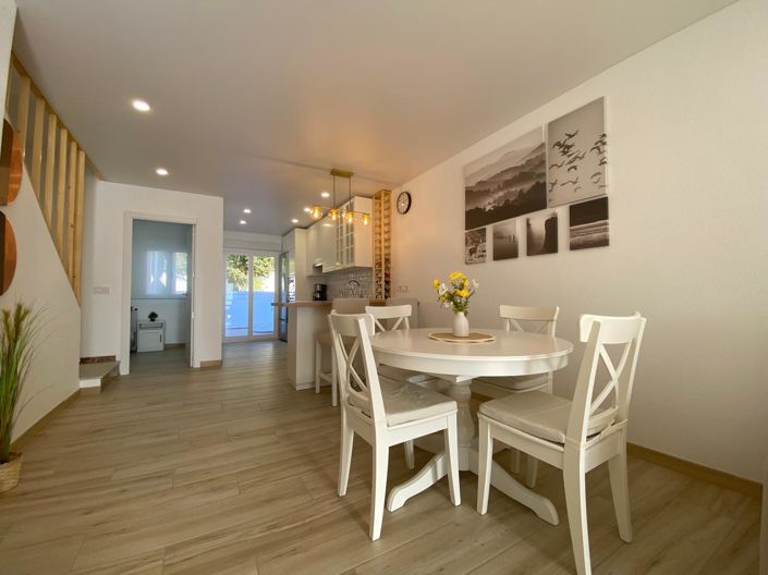 Image No.5-3 Bed Townhouse for sale