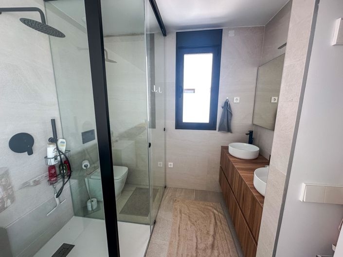 Image No.12-3 Bed Villa for sale