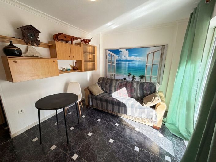Image No.2-Appartement de 1 chambre à vendre à Torrevieja