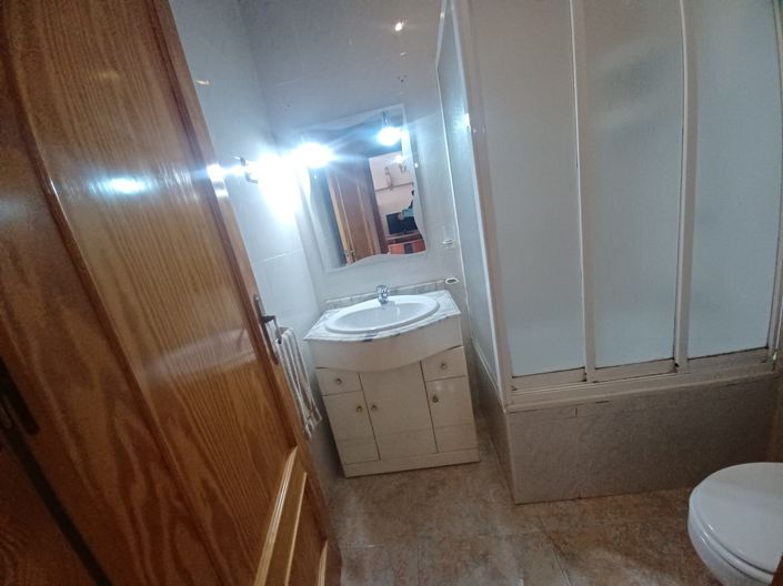 Image No.23-4 Bed Townhouse for sale