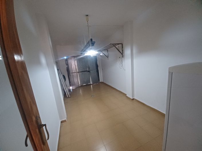 Image No.27-4 Bed Townhouse for sale