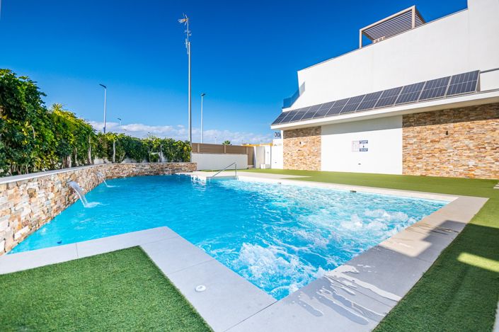 Image No.3-3 Bed Apartment for sale