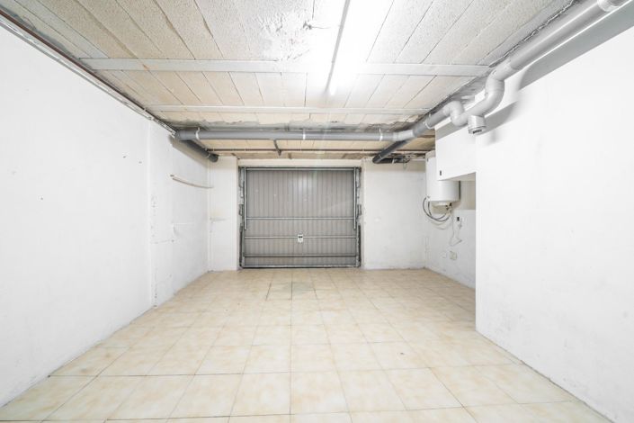 Image No.32-4 Bed House for sale