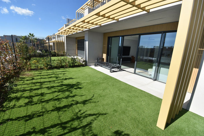 Image No.26-4 Bed House for sale