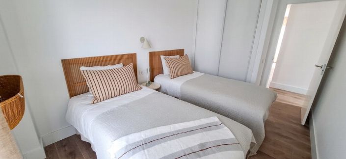 Image No.19-2 Bed Apartment for sale