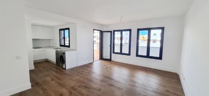Image No.20-3 Bed Apartment for sale