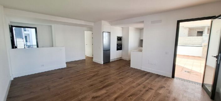 Image No.21-3 Bed Apartment for sale
