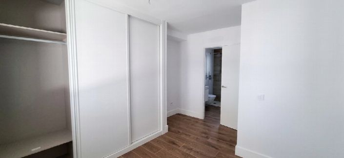 Image No.25-3 Bed Apartment for sale