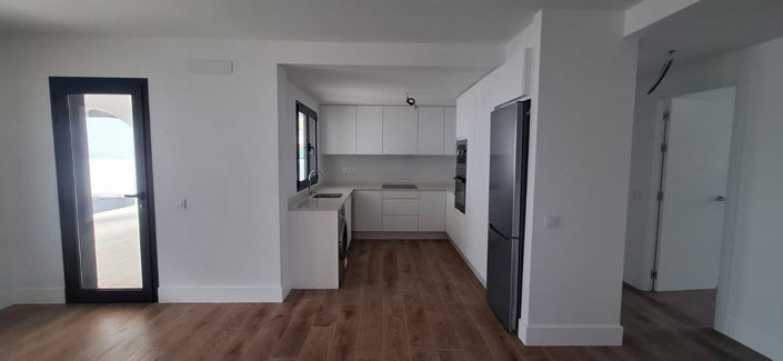 Image No.39-3 Bed Apartment for sale