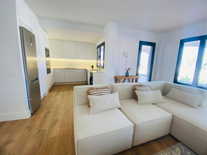 Image No.8-3 Bed Apartment for sale