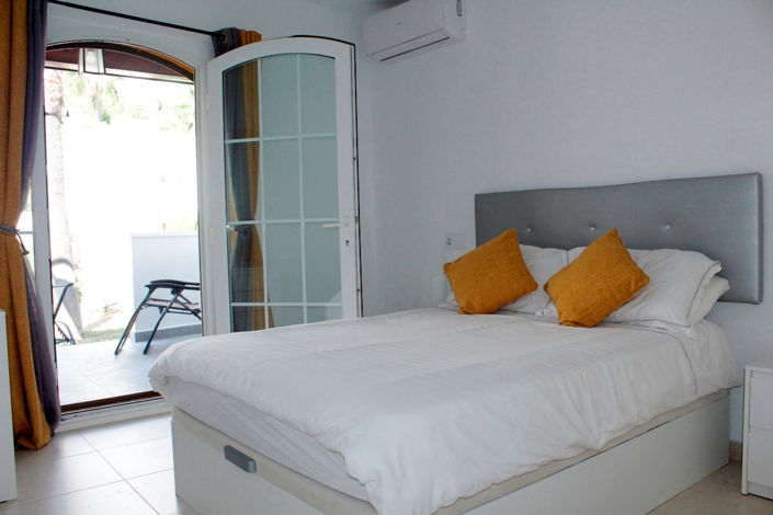 Image No.10-3 Bed Villa for sale