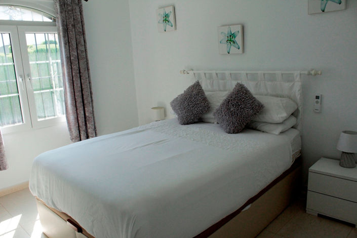 Image No.9-3 Bed Villa for sale