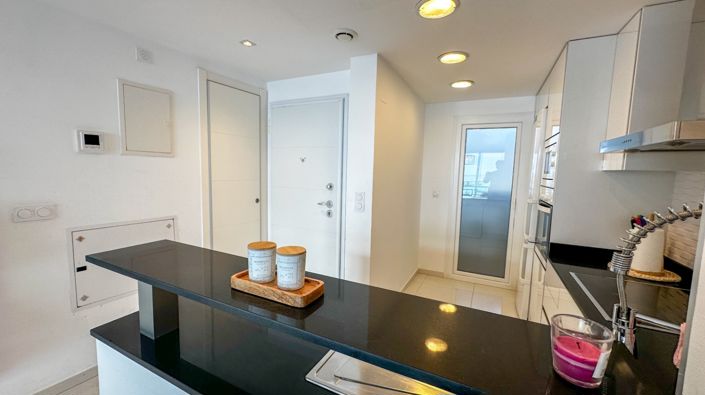 Image No.10-2 Bed Apartment for sale