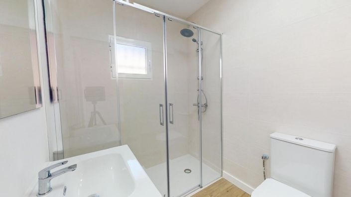 Image No.19-2 Bed Bungalow for sale