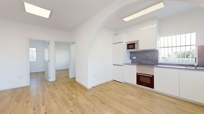 Image No.2-2 Bed Bungalow for sale