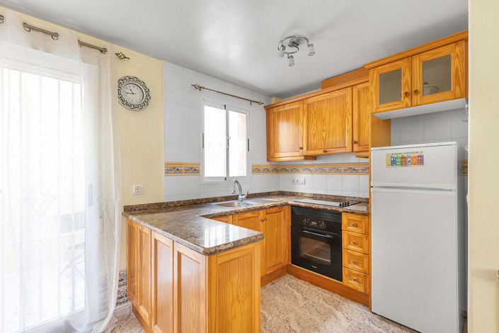 Image No.16-2 Bed Property for sale