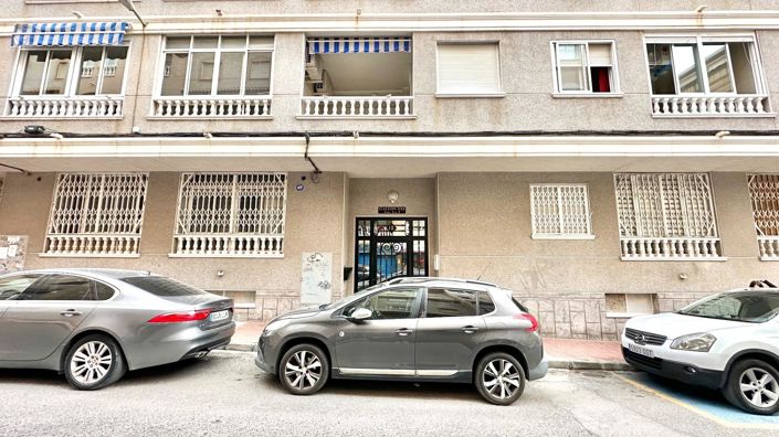 Image No.8-2 Bed Apartment for sale