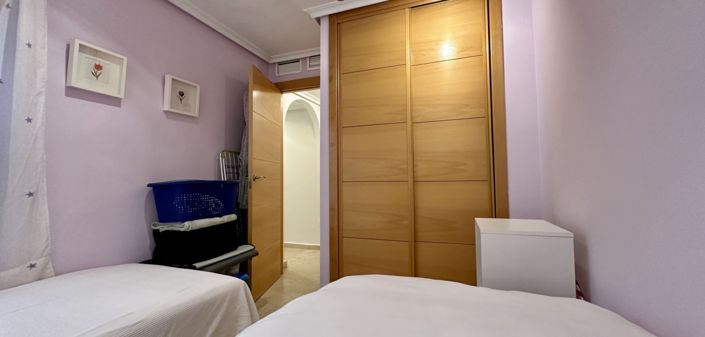 Image No.23-2 Bed House for sale